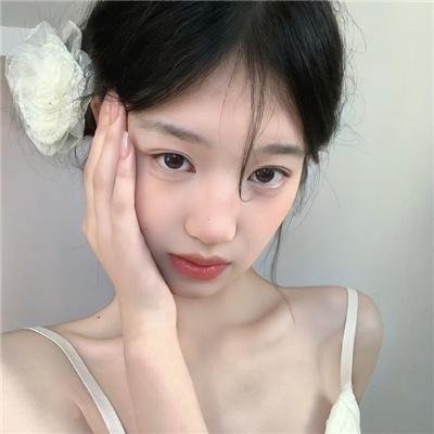 坠雪少女